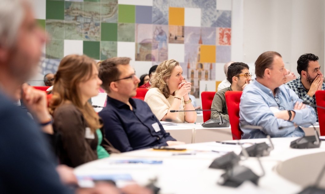 Doe mee aan de eerste essaywedstrijd ‘Raadslid in 16 uur’