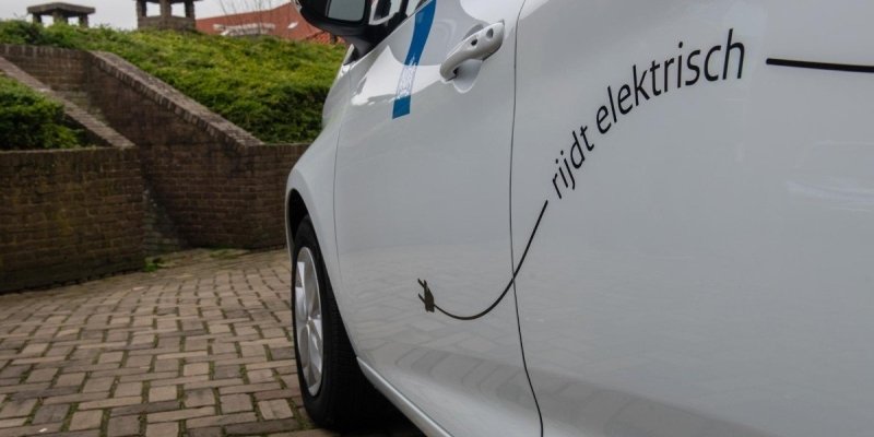 Electrice auto Rijk Frederikkazerne DenHaag 20190116 BKFF26 1920