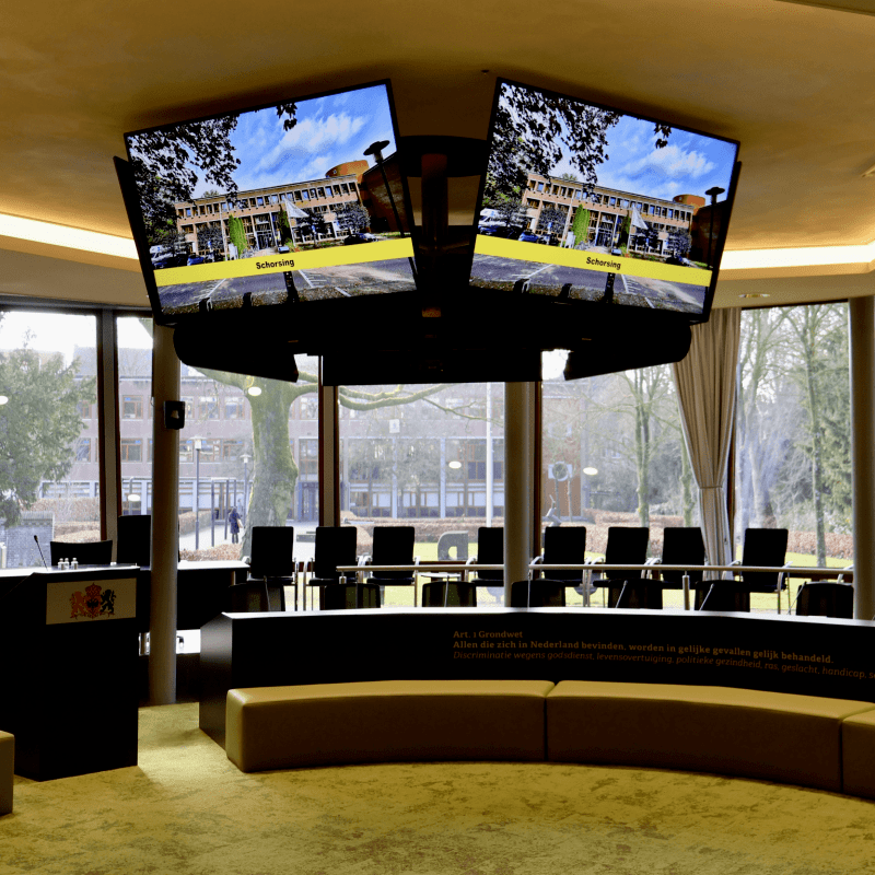 in de raadszaal01