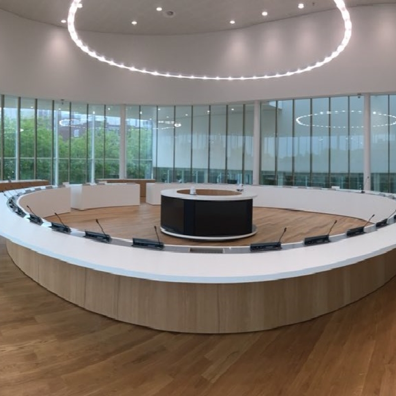 raadszaal uitgerekt 7
