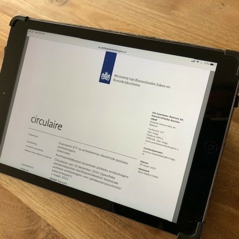 Gemeenten mogen vertrekkende raadsleden tablet schenken